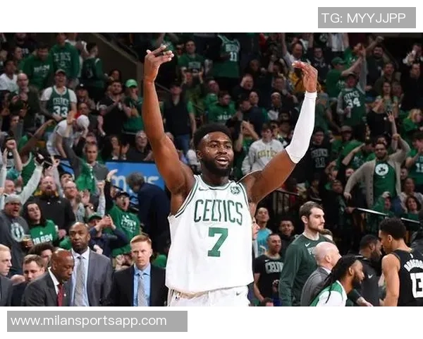 杰伦布朗尽管罚球失误七次仍砍下34分8篮板7助攻3盖帽表现惊艳 杰伦布朗尽管罚球失误七次仍砍下34分8篮板7助攻3盖帽表现惊艳