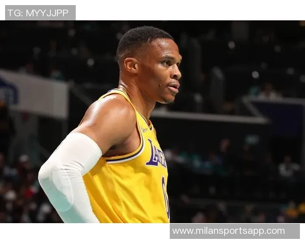 中锋市场竞争激烈罗威理查兹艾萨克弩机等球员纷纷待售引发关注