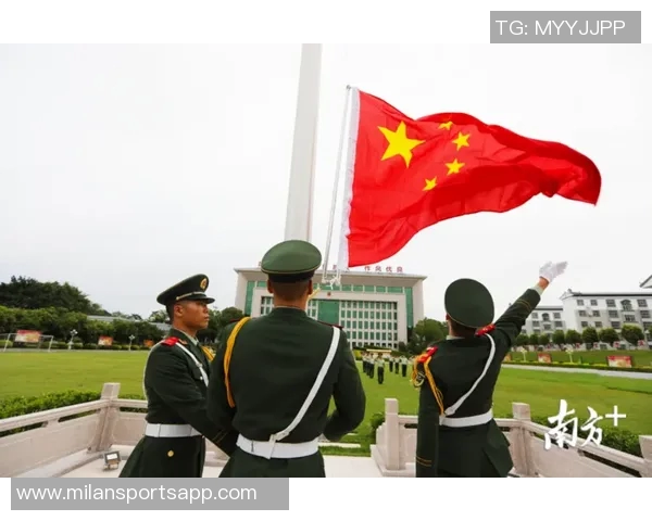 国安球迷齐聚苏州火车站歌声响彻助威气氛热烈