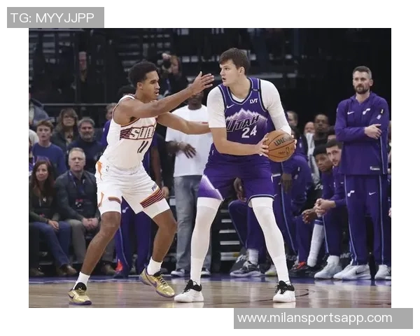 布克赞伊戈达罗球商高超换防迅速能精准洞察场上局势 布克赞伊戈达罗球商高超换防迅速能精准洞察场上局势