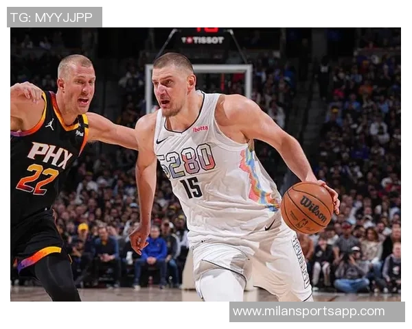 约基奇追平大O成NBA历史单场35分15篮板10助攻纪录的传奇时刻