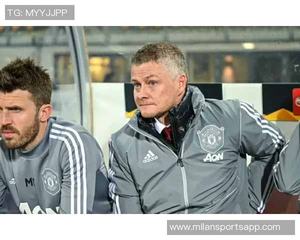 斯坎伦租借离队弗雷德里克森因伤留队曼联调整阵容