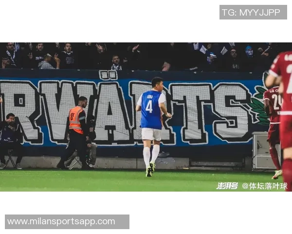 姆巴佩阿拉巴第76分钟替补登场引发全场欢呼那个男人终于来了