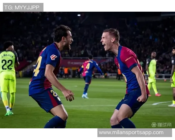 亚马尔德比战前一天积极训练奥尔莫恢复状态随队合练 亚马尔德比战前一天积极训练奥尔莫恢复状态随队合练